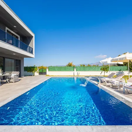 Grand Yasar 2 Villa