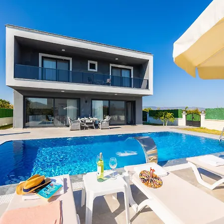 Villa Grand Yasar 2 *